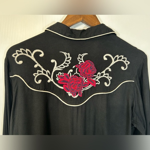 Ariat Black Long Sleeve Dress with Pink Embroidery - Picture 8 of 12